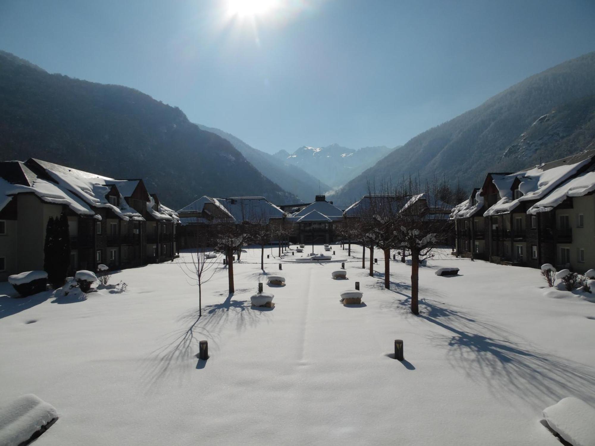 Village Club Les Balcons Des Pyrenees Saint-Mamet Exterior foto