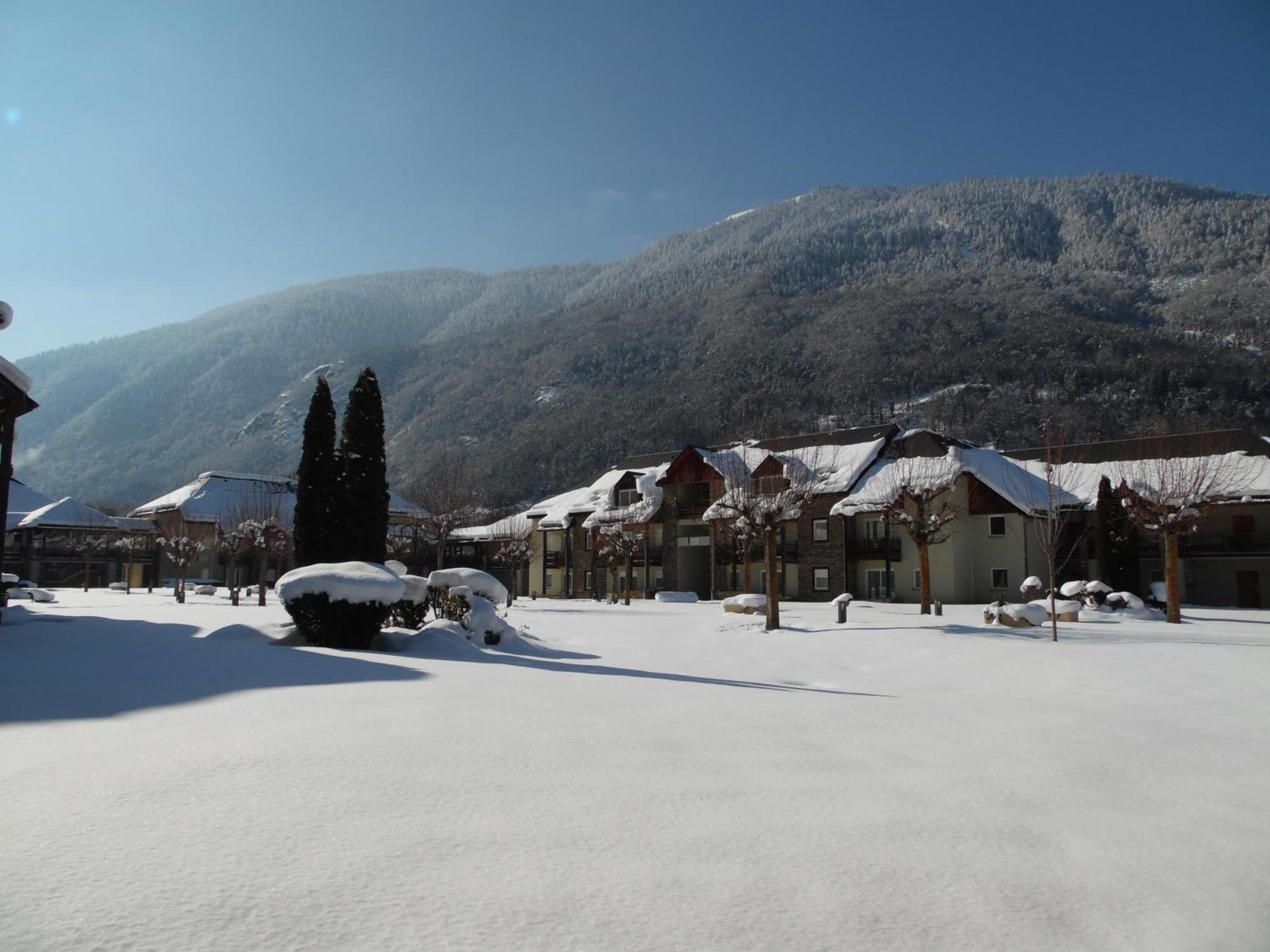 Village Club Les Balcons Des Pyrenees Saint-Mamet Exterior foto